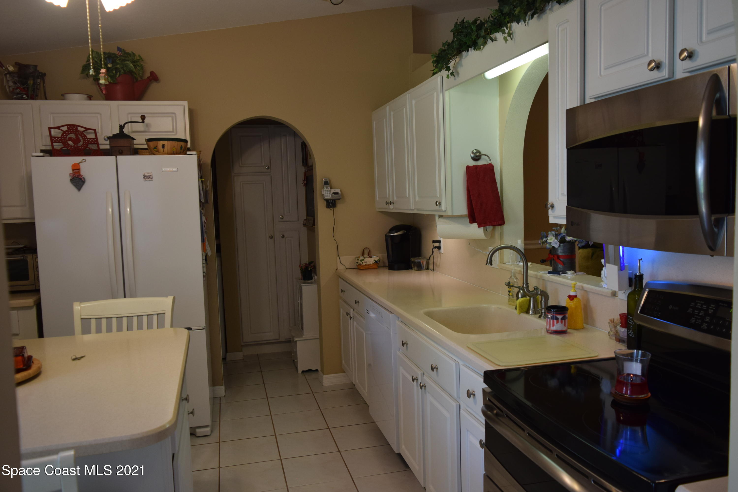 2108 Spring Creek Circle Palm Bay, FL 32905 - Photo 3 of 26 DSC_0387