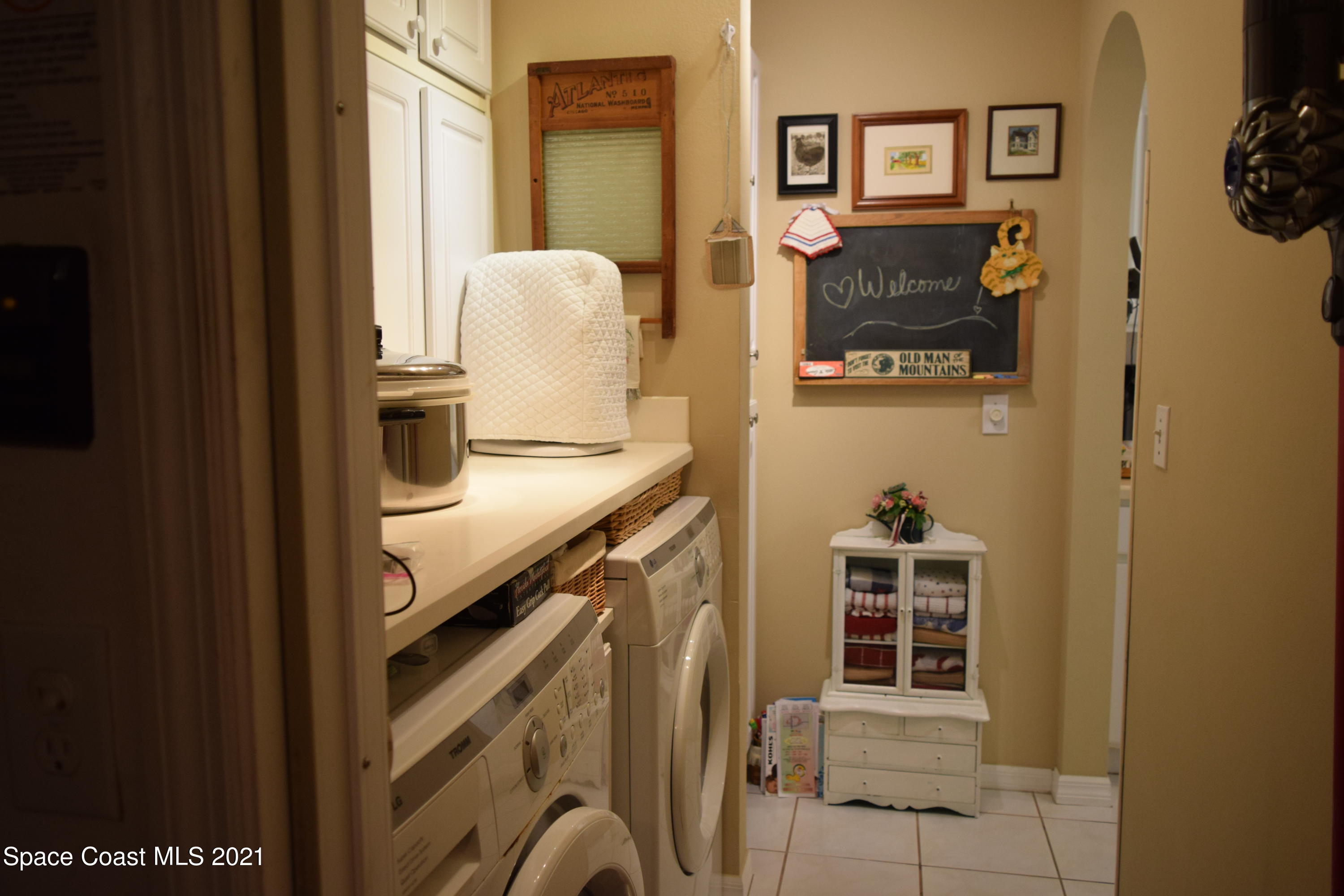 2108 Spring Creek Circle Palm Bay, FL 32905 - Photo 7 of 26 DSC_0390