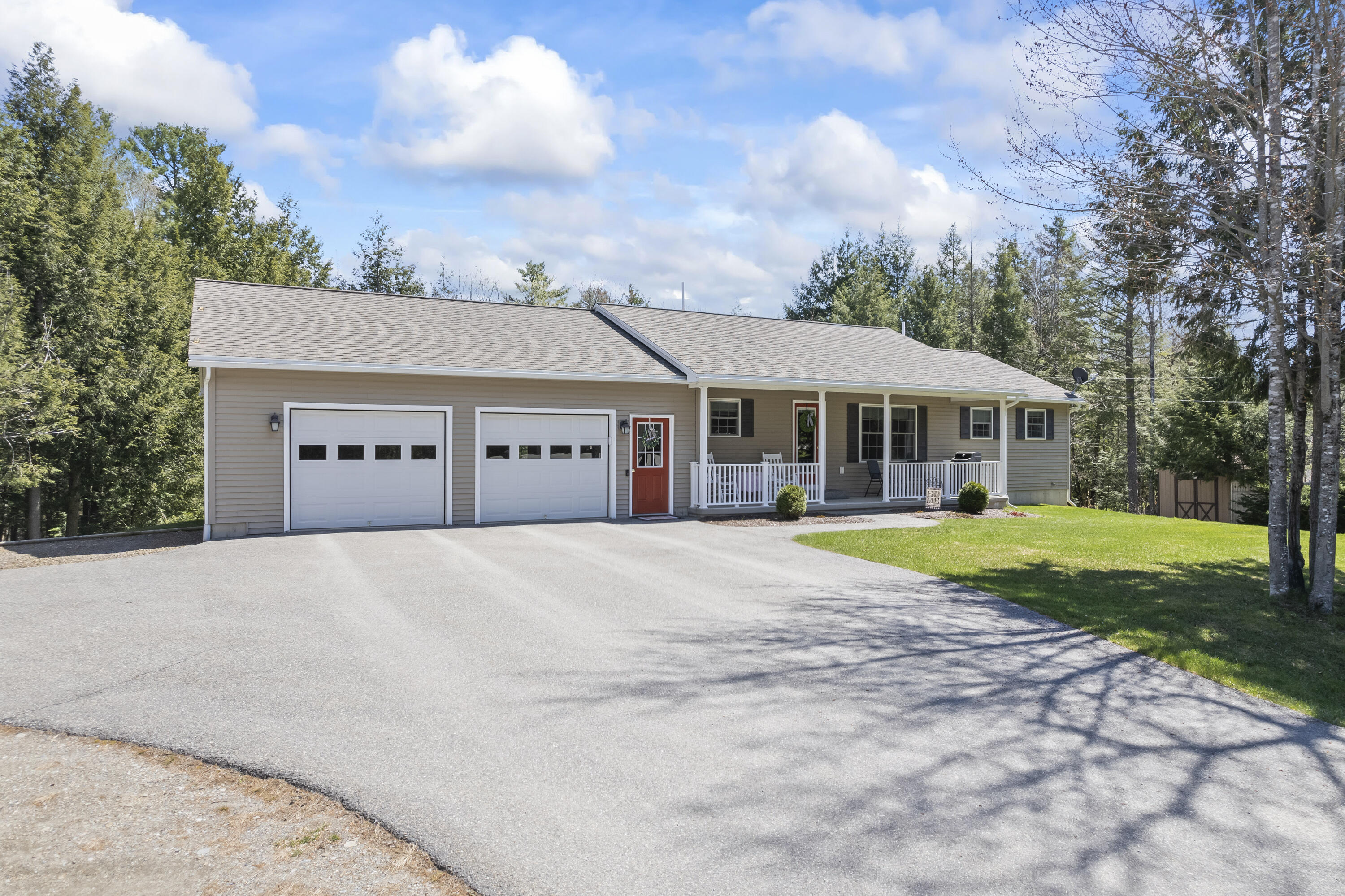 61 Pendleton Drive Hermon, ME 04401 - Photo 4 of 64 61 Pendleton Dr_104