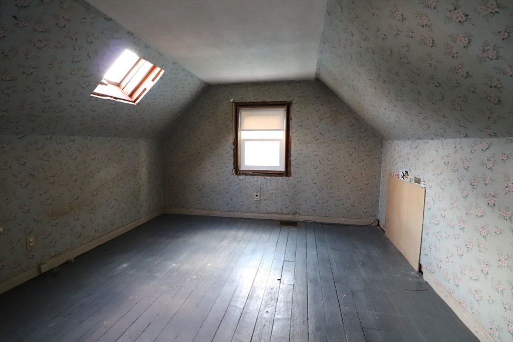 22 Windsor Road Beverly, MA 01915 - Photo 19 of 23