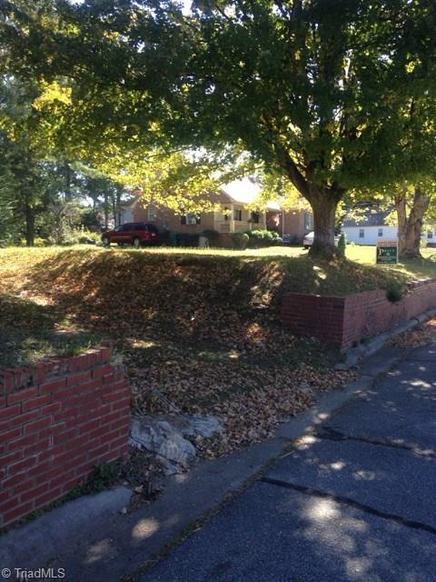 938 Council Street High Point, NC 27262 - Photo 2 of 5 Gallery Image 2