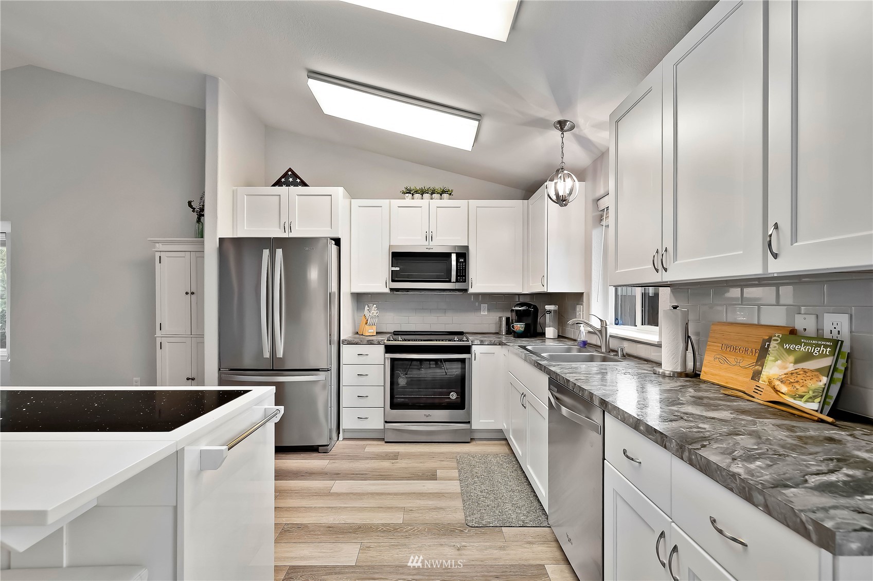 1319 Golf Club Road Southeast Lacey, WA 98503 - Photo 7 of 29 Gallery Image 7