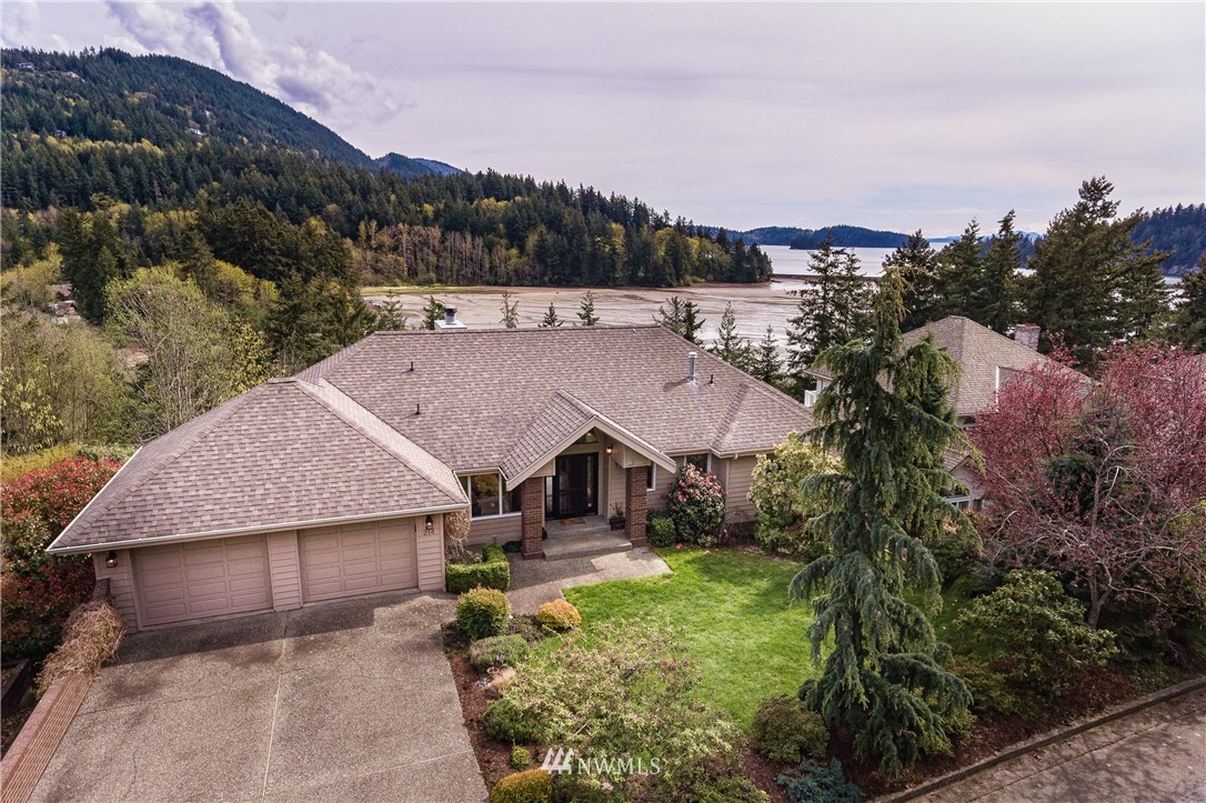 214 Sea Pines Road Bellingham, WA 98229 - Photo 1 of 23