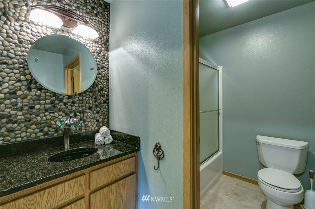 214 Sea Pines Road Bellingham, WA 98229 - Photo 17 of 23