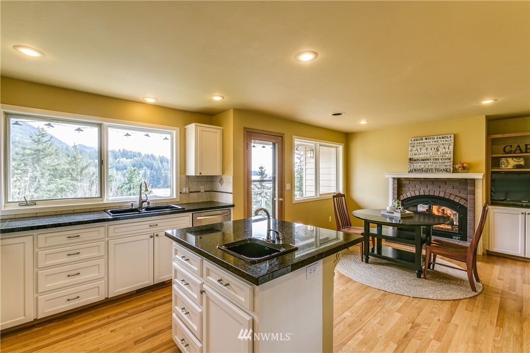 214 Sea Pines Road Bellingham, WA 98229 - Photo 7 of 23