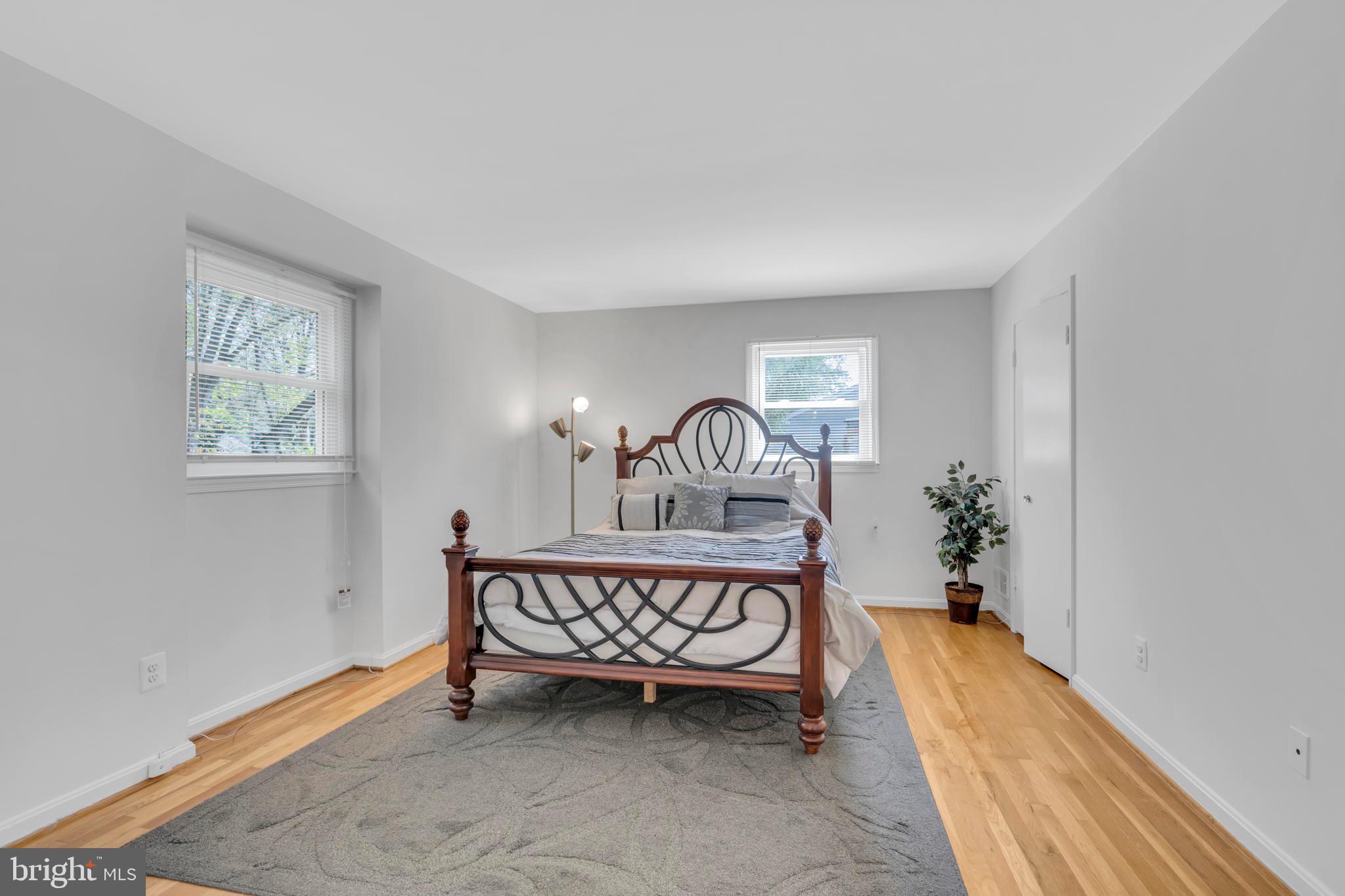1533 Arbor View Road Silver Spring, MD 20902 - Photo 20 of 37 Primary bedroom suite