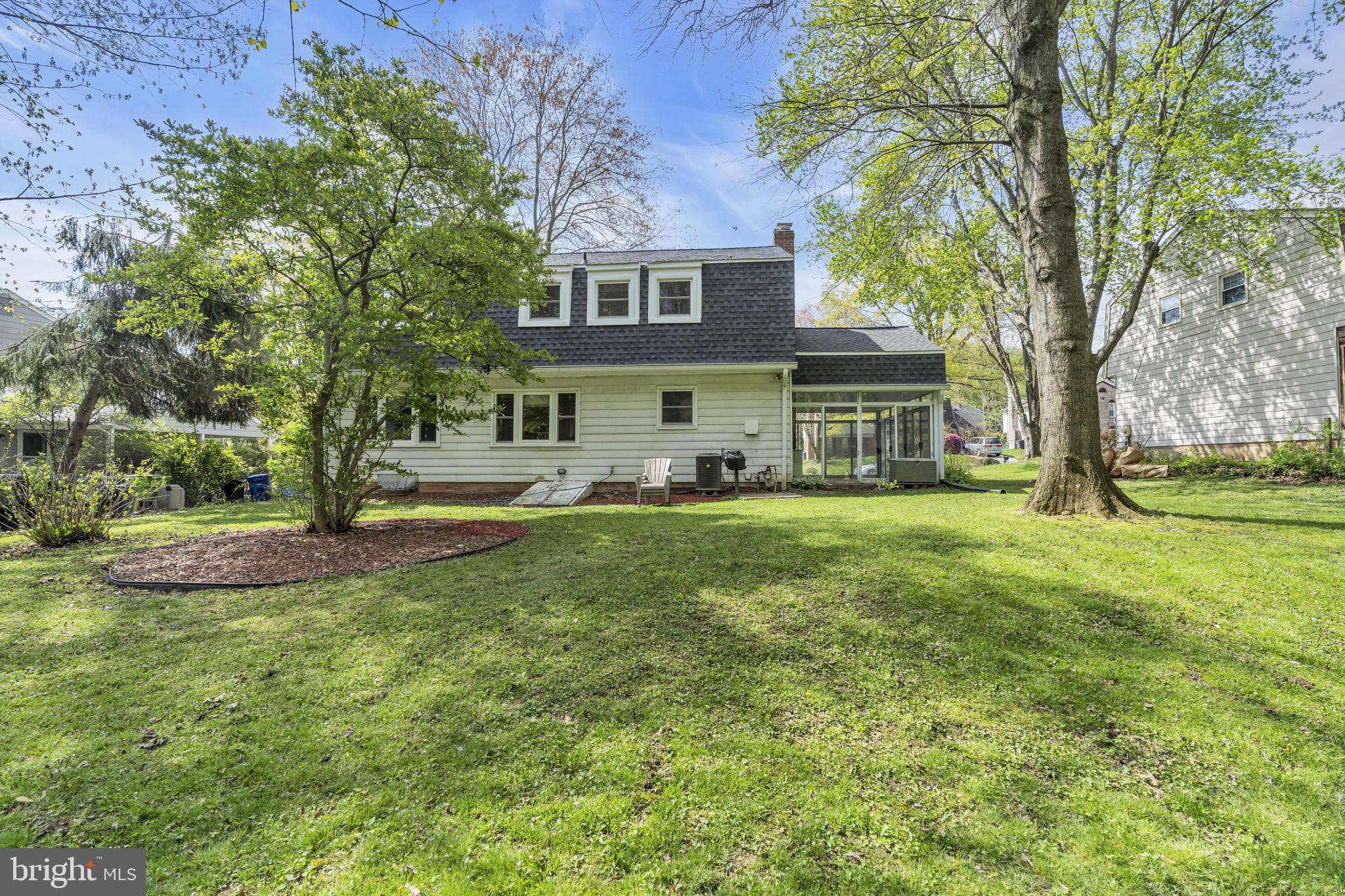 1533 Arbor View Road Silver Spring, MD 20902 - Photo 37 of 37 Large inviting backyard for entertaining