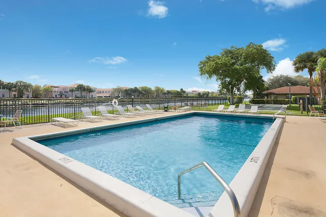 $330,000 | 3114 Southwest 20th Terrace, Unit 23A1, Delray Beach, FL 33445