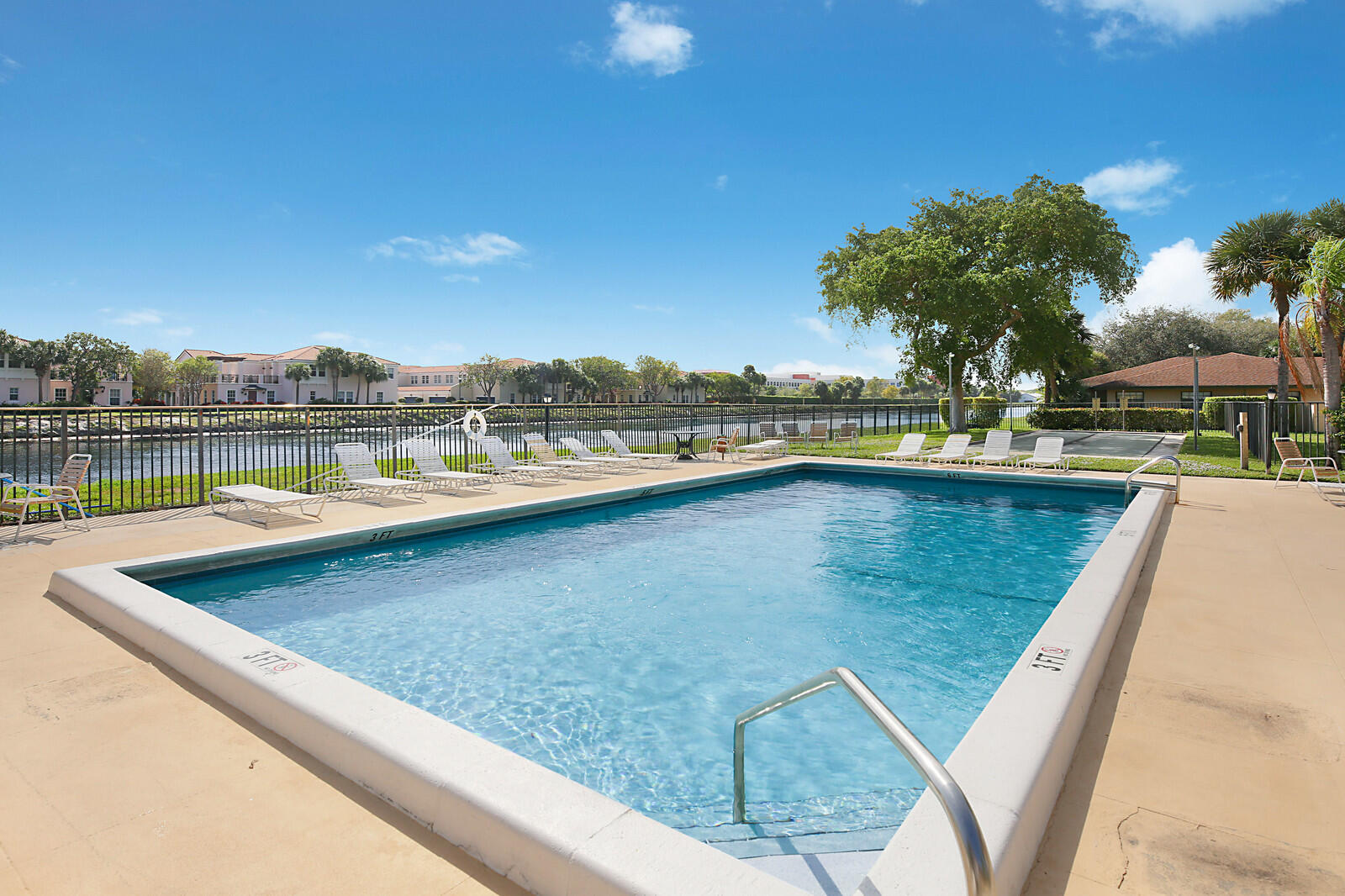 22_3114_SW_20th_Terrace_Apt_2322_mls