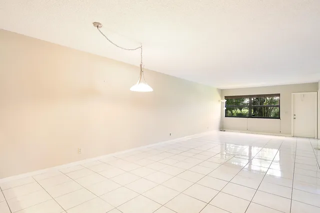 $330,000 | 3114 Southwest 20th Terrace, Unit 23A1, Delray Beach, FL 33445