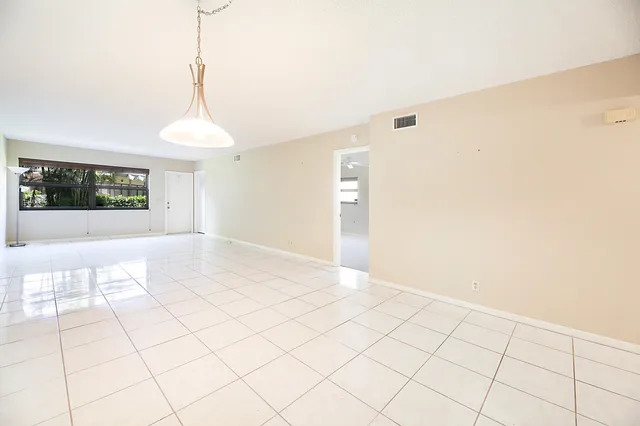 $330,000 | 3114 Southwest 20th Terrace, Unit 23A1, Delray Beach, FL 33445