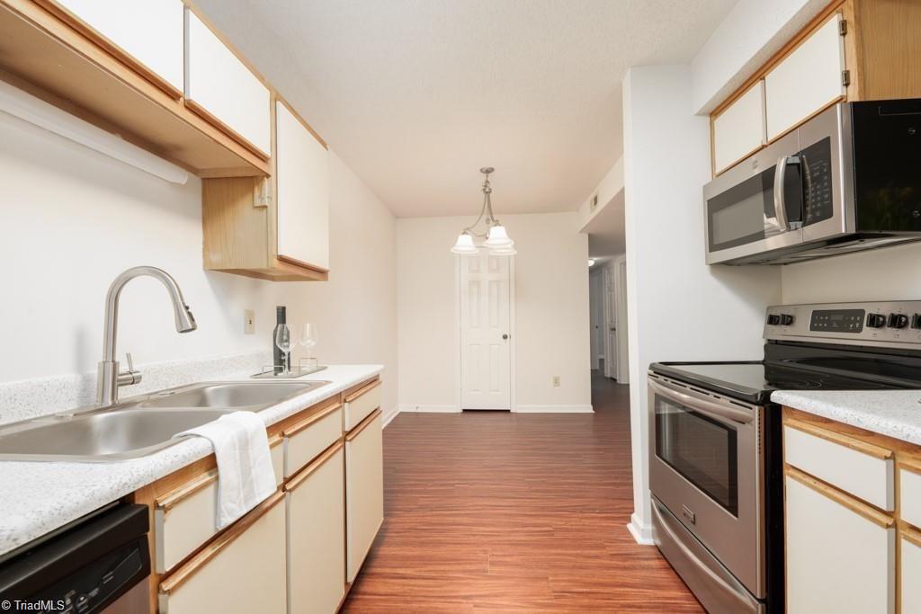 5515 Hornaday Road, Unit D Greensboro, NC 27409 - Photo 8 of 12