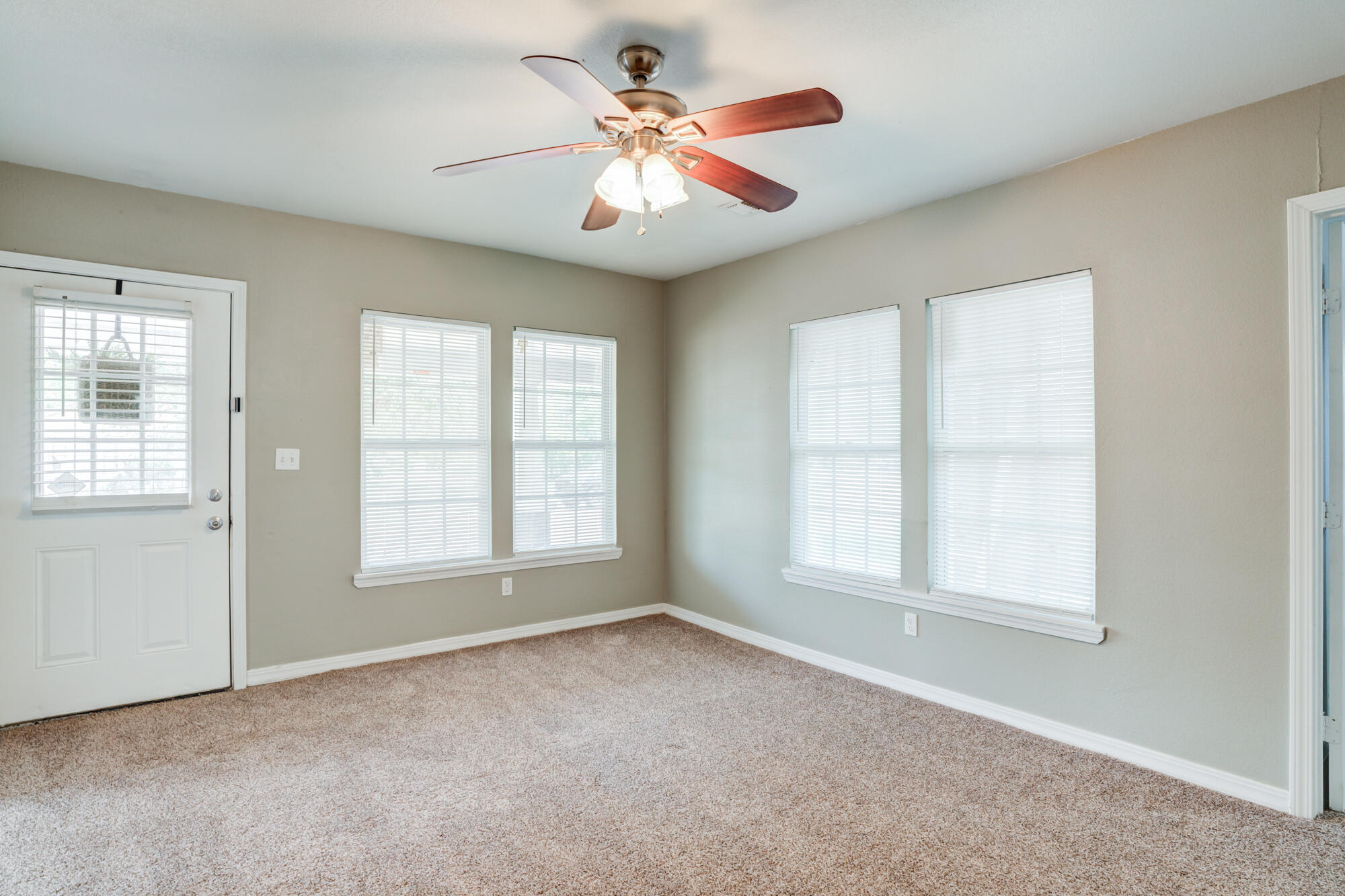 1907 16th Street Lubbock, TX 79401 - Photo 10 of 56 DSC00677_78_79_80_81