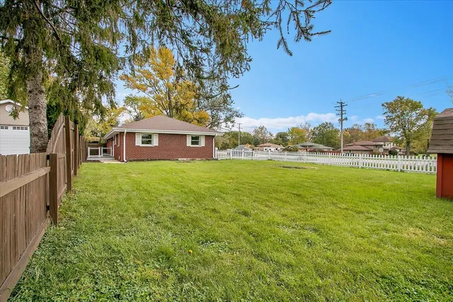 $365,000 | 11550 Francis Road, Mokena, IL 60448