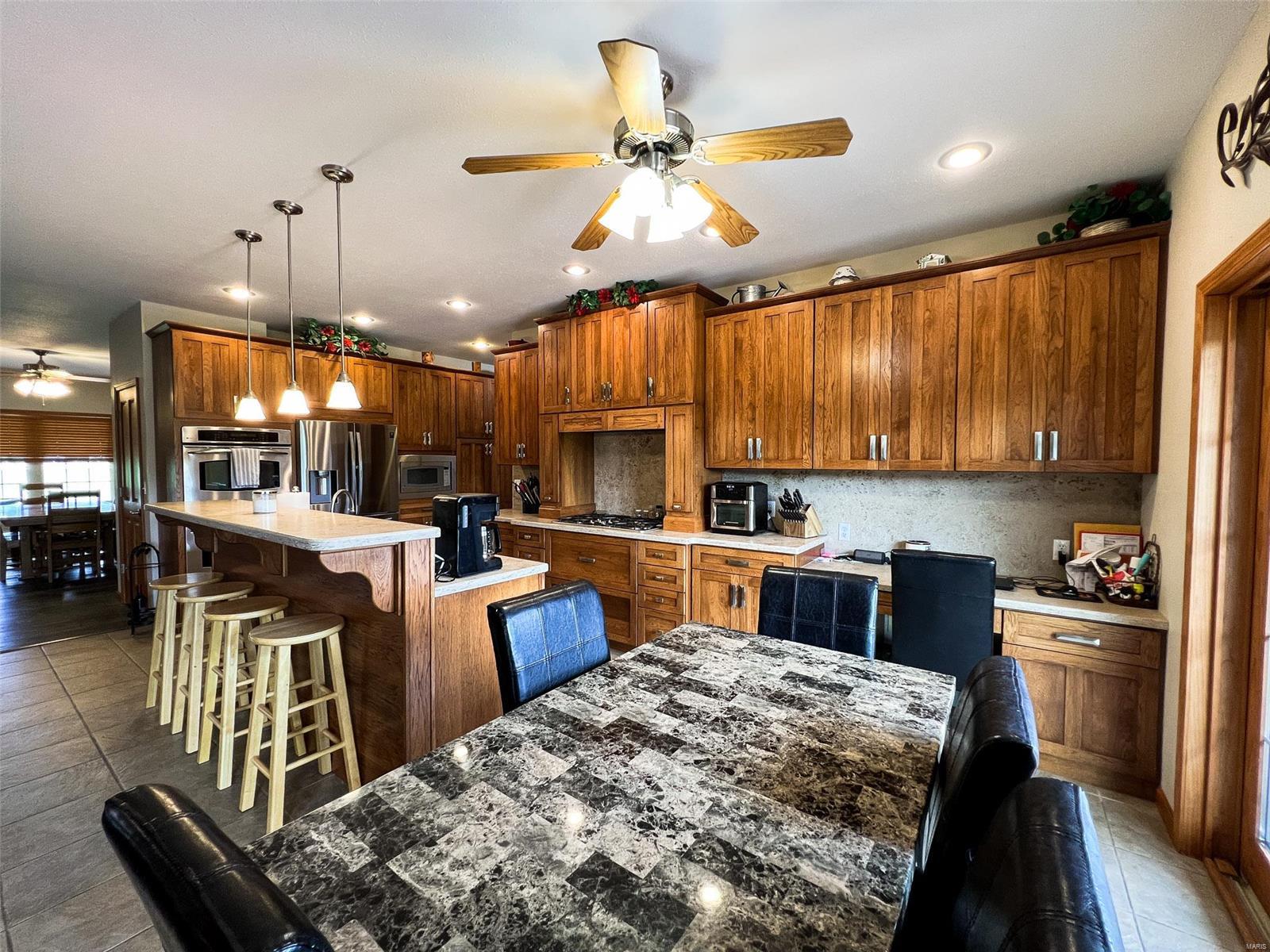 8362 Lebanon Road Nashville, IL 62263 - Photo 19 of 41