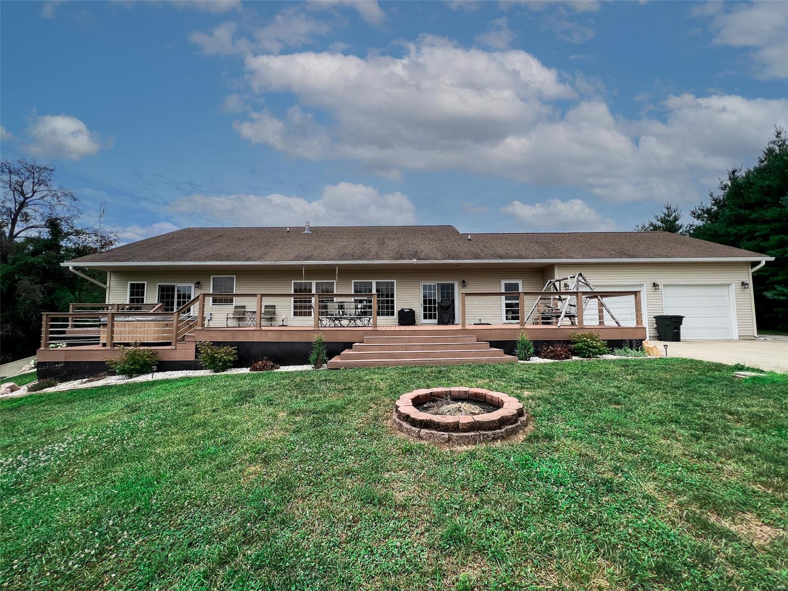 8362 Lebanon Road Nashville, IL 62263 - Photo 10 of 41