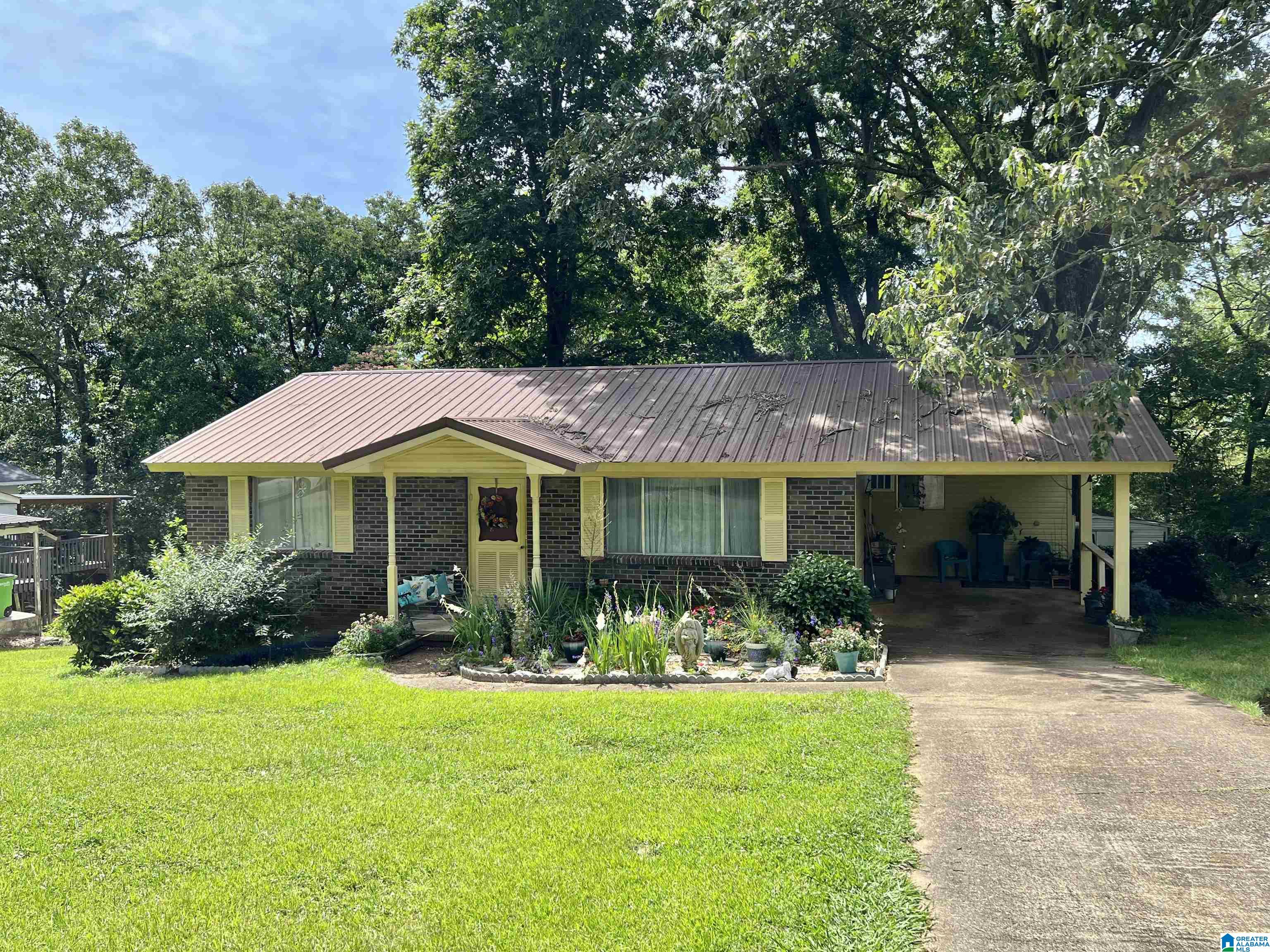 109 Forrest Drive Springville, AL 35146 - Photo 3 of 39