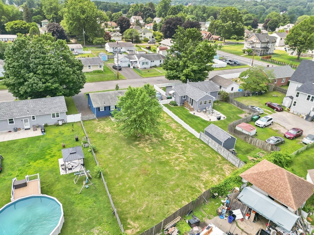 24 Daley Street Chicopee, MA 01013 - Photo 4 of 24