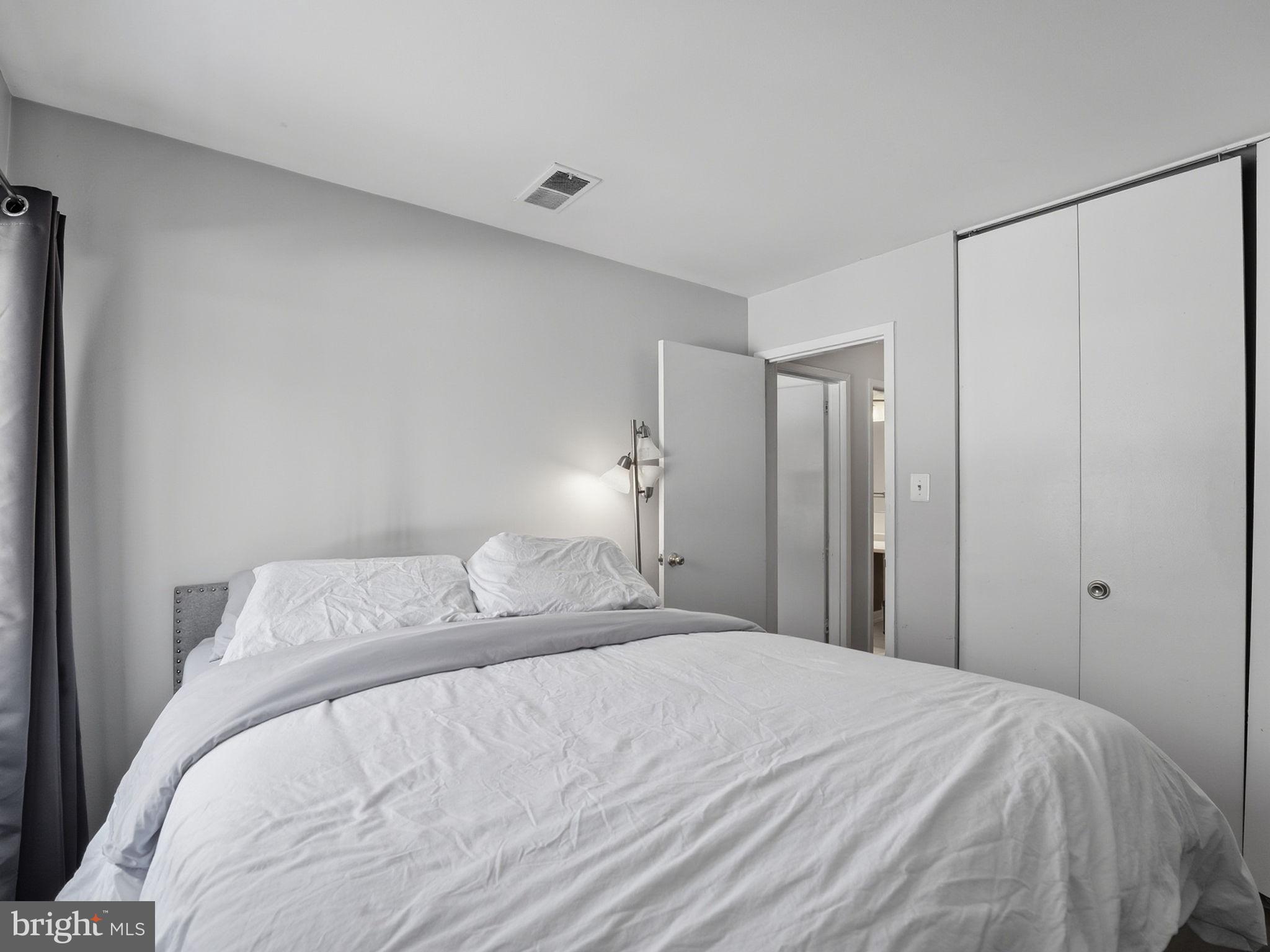 1546 Northgate Square, Unit 21C Reston, VA 20190 - Photo 20 of 33 Bedroom