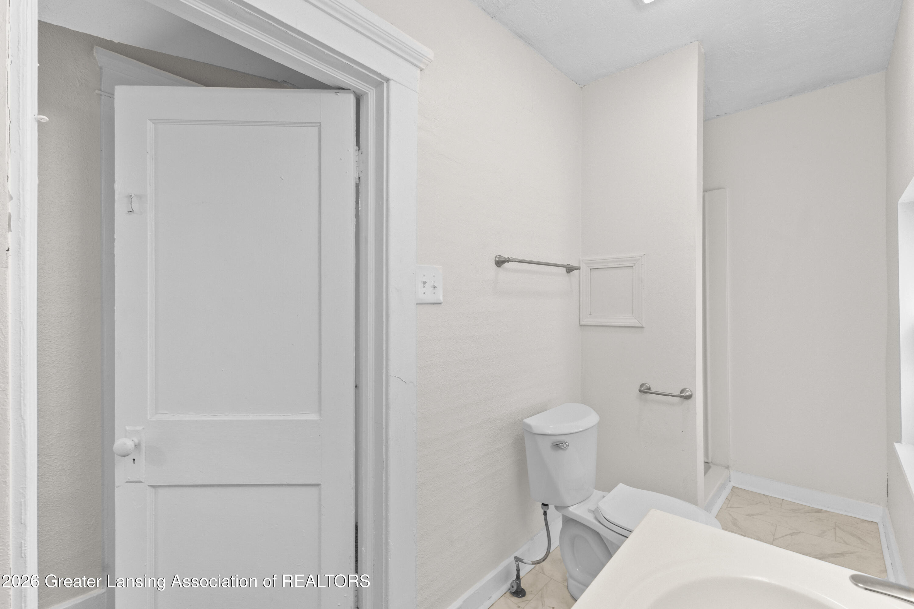 607 Shepard Street Lansing, MI 48912 - Photo 26 of 35 IMG_3151