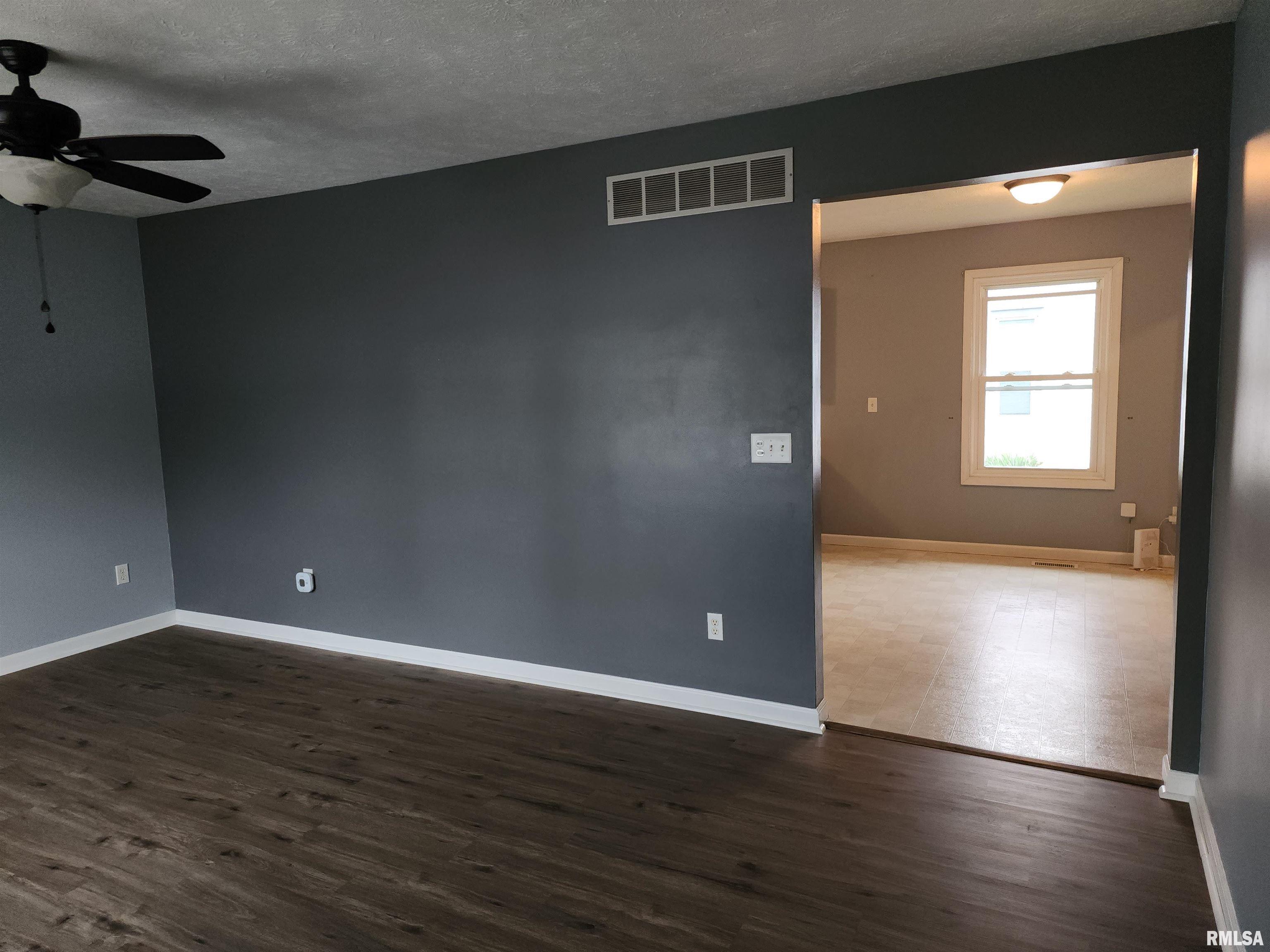 505 Northeast 3rd Street Atlanta, IL 61723 - Photo 15 of 19
