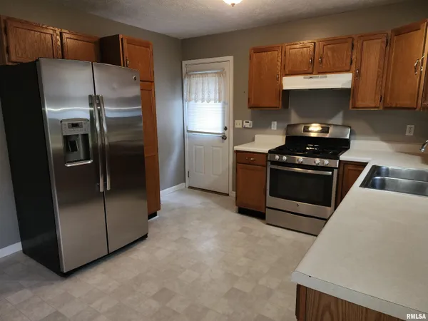 $172,900 | 505 Northeast 3rd Street, Atlanta, IL 61723