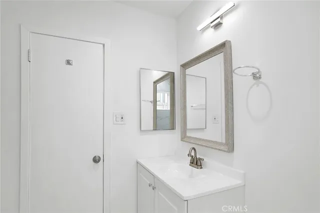 $2,150 | 13018 Valleyheart Drive, Unit 4, Studio City, CA 91604