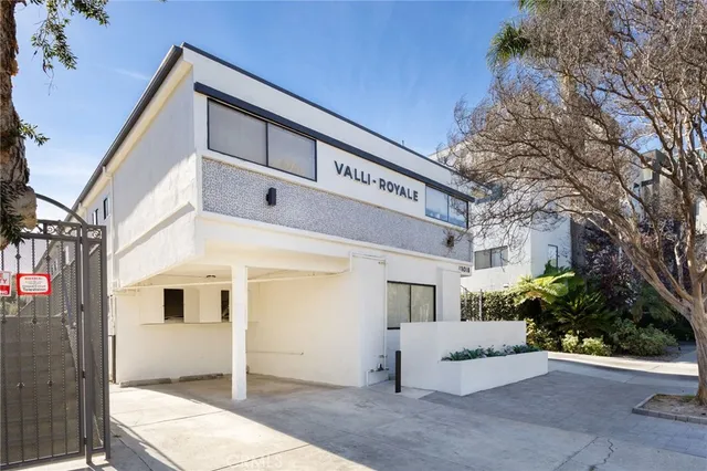 $2,150 | 13018 Valleyheart Drive, Unit 4, Studio City, CA 91604