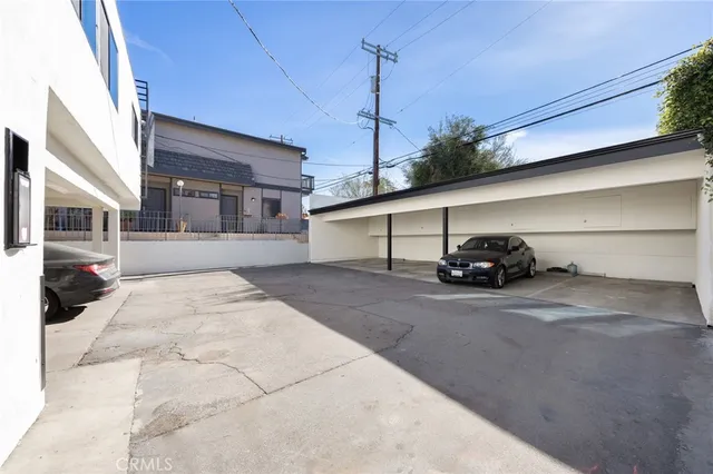 $2,150 | 13018 Valleyheart Drive, Unit 4, Studio City, CA 91604