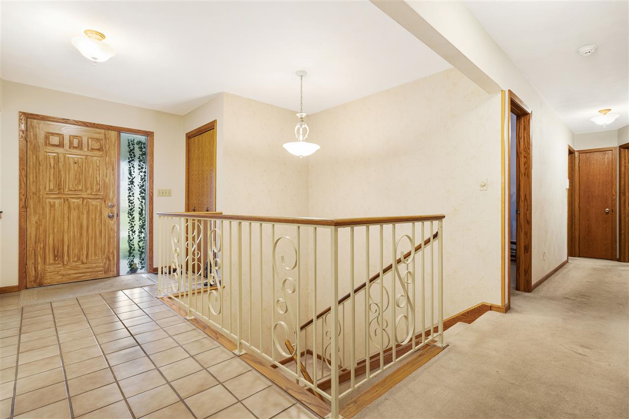 175 Shadow Ridge Lane Rockford, IL 61107 - Photo 6 of 36 Gallery Image 6