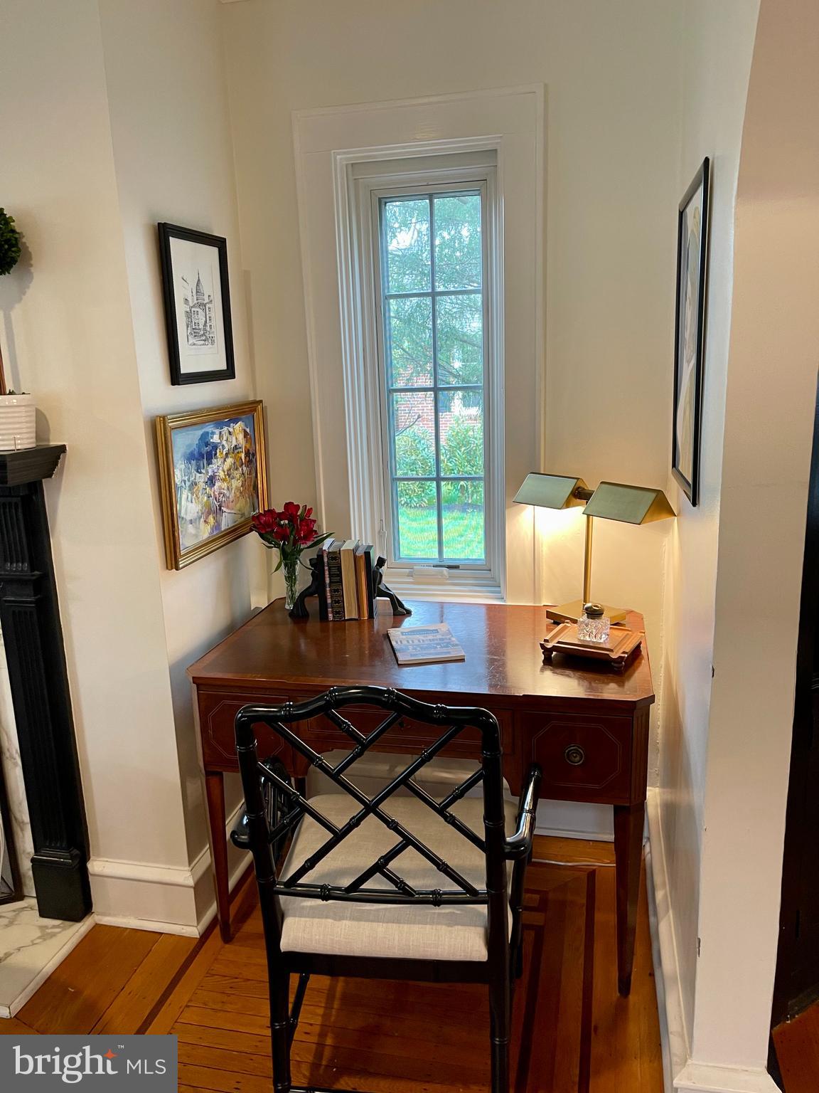 60 Colonial Ridge Drive Haddonfield, NJ 08033 - Photo 8 of 35 Living Room Nook
