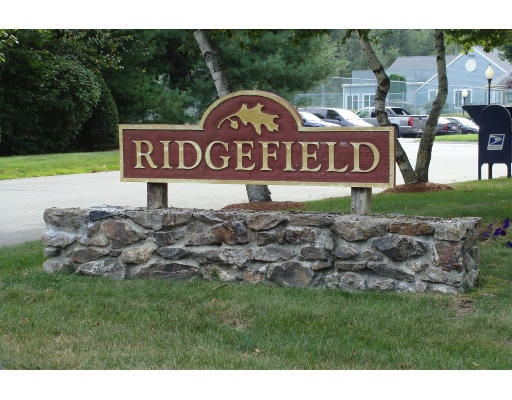303 D Ridgefield Circle, Unit D Clinton, MA 01510 - Photo 2 of 16 Gallery Image 2