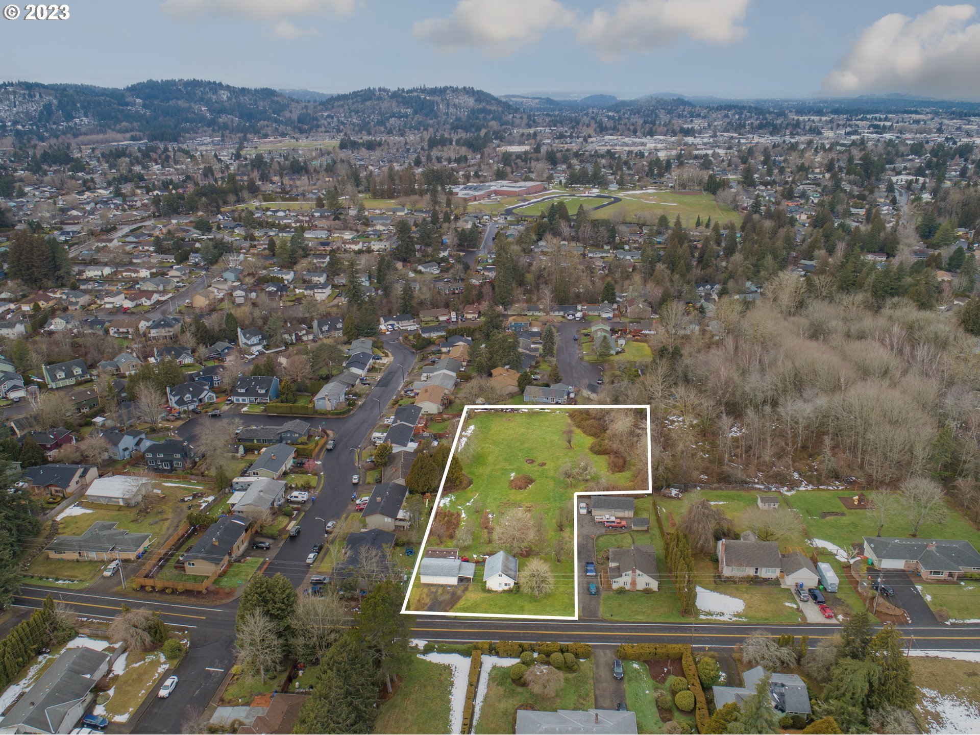 425 Southeast Williams Road Gresham, OR 97080 - Photo 2 of 30 an aerial view of a house with a yard