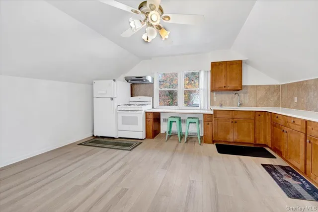 $2,950 | 169 Old Mamaroneck Road, White Plains, NY 10605