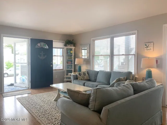 $2,300 | 15 9th Avenue, Unit LOWR, Seaside Park, NJ 08752