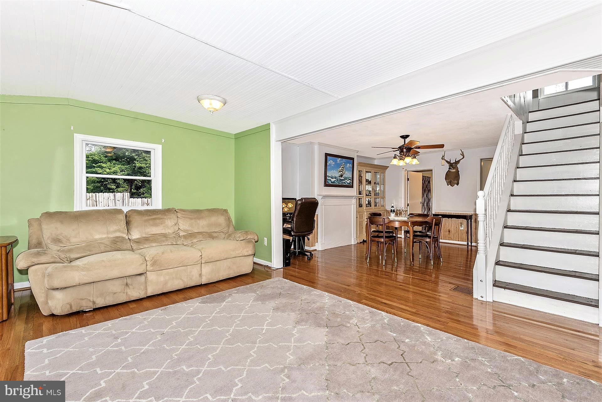 5019 Old Bartholows Road Mount Airy, MD 21771 - Photo 14 of 27 Living Room