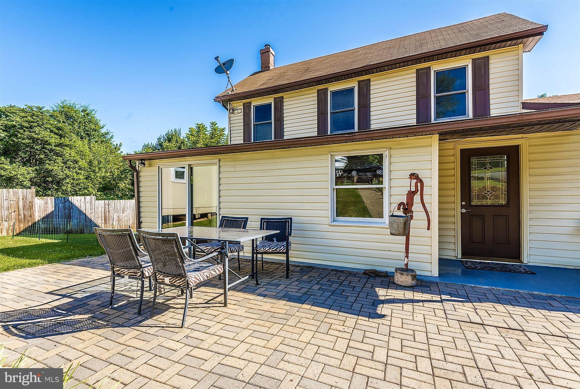 5019 Old Bartholows Road Mount Airy, MD 21771 - Photo 3 of 27 Exterior (Front)
