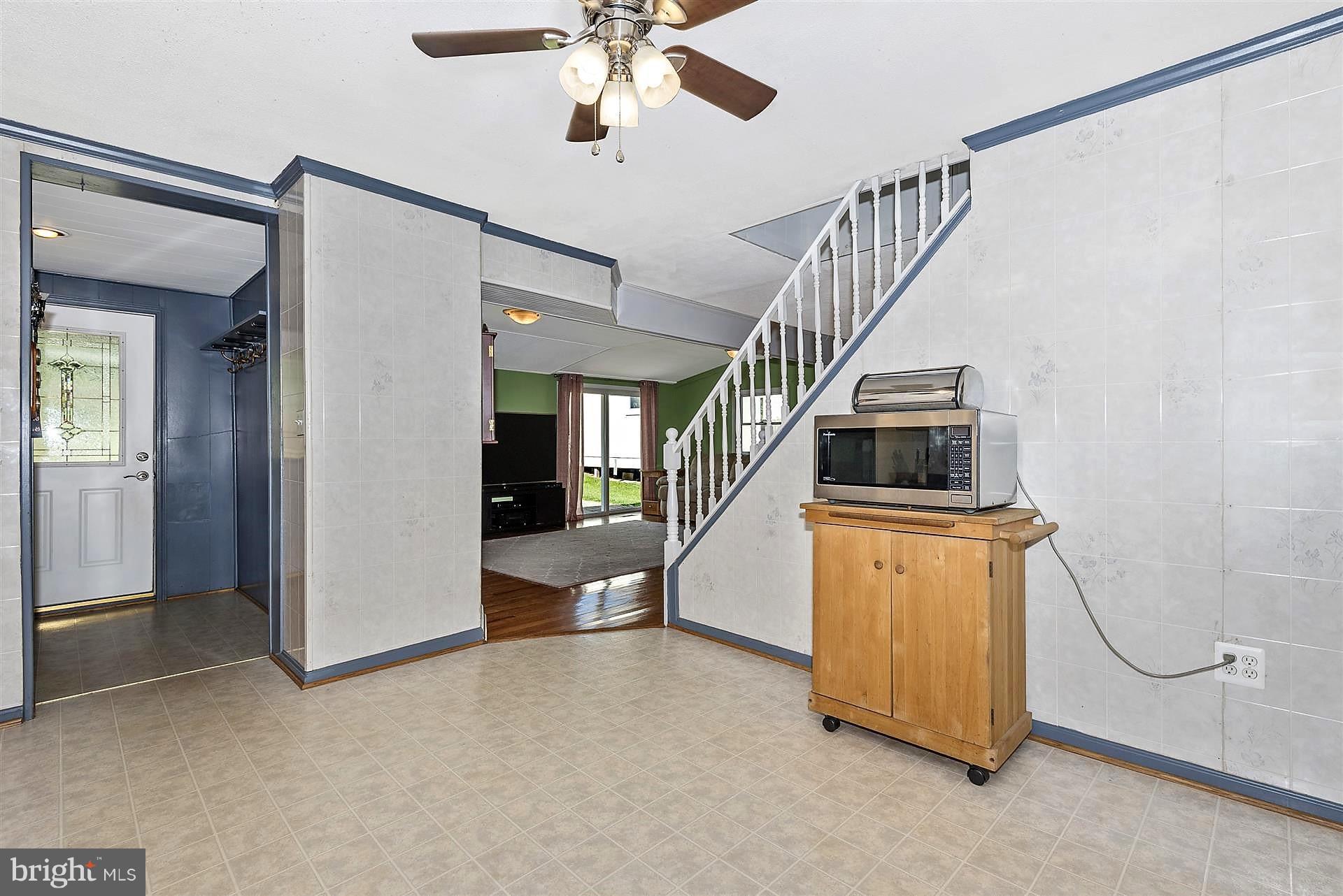 5019 Old Bartholows Road Mount Airy, MD 21771 - Photo 6 of 27 Kitchen