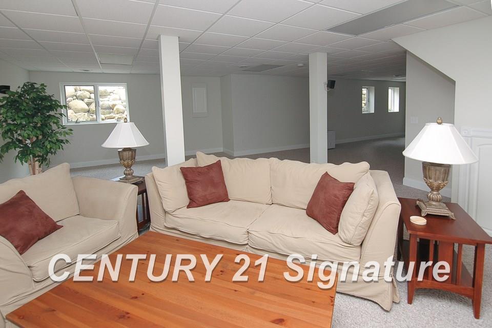 8484 Midland Road Freeland, MI 48623 - Photo 21 of 23
