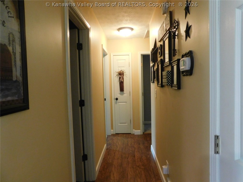 210 Stewart Acres Winfield, WV 25213 - Photo 10 of 30 Gallery Image 10