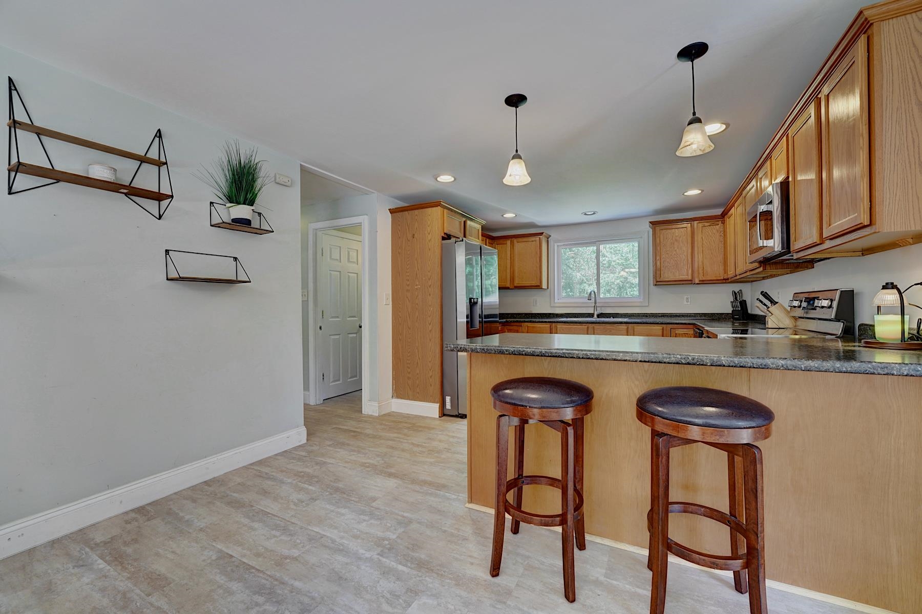 29 Mary Batchelder Road Hampton, NH 03842 - Photo 5 of 37