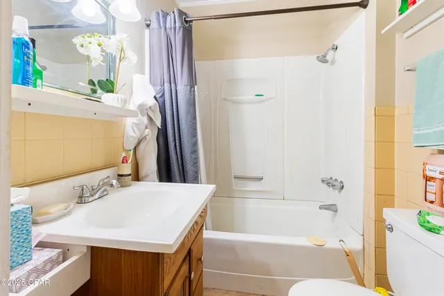 $329,900 | 1102 8th Avenue, Graceville, FL 32440