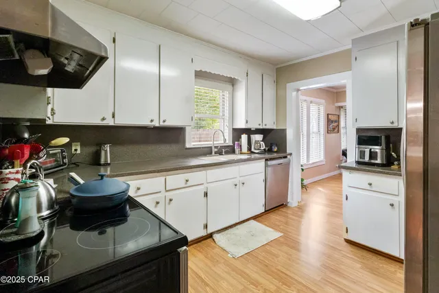 $329,900 | 1102 8th Avenue, Graceville, FL 32440