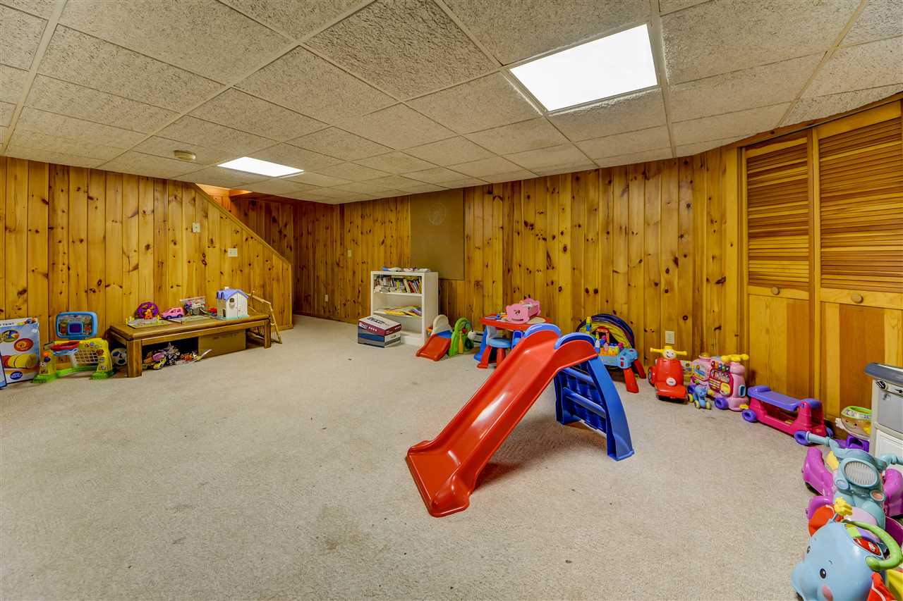 31 Webster Road, Unit 3A Conway, NH 03813 - Photo 34 of 39