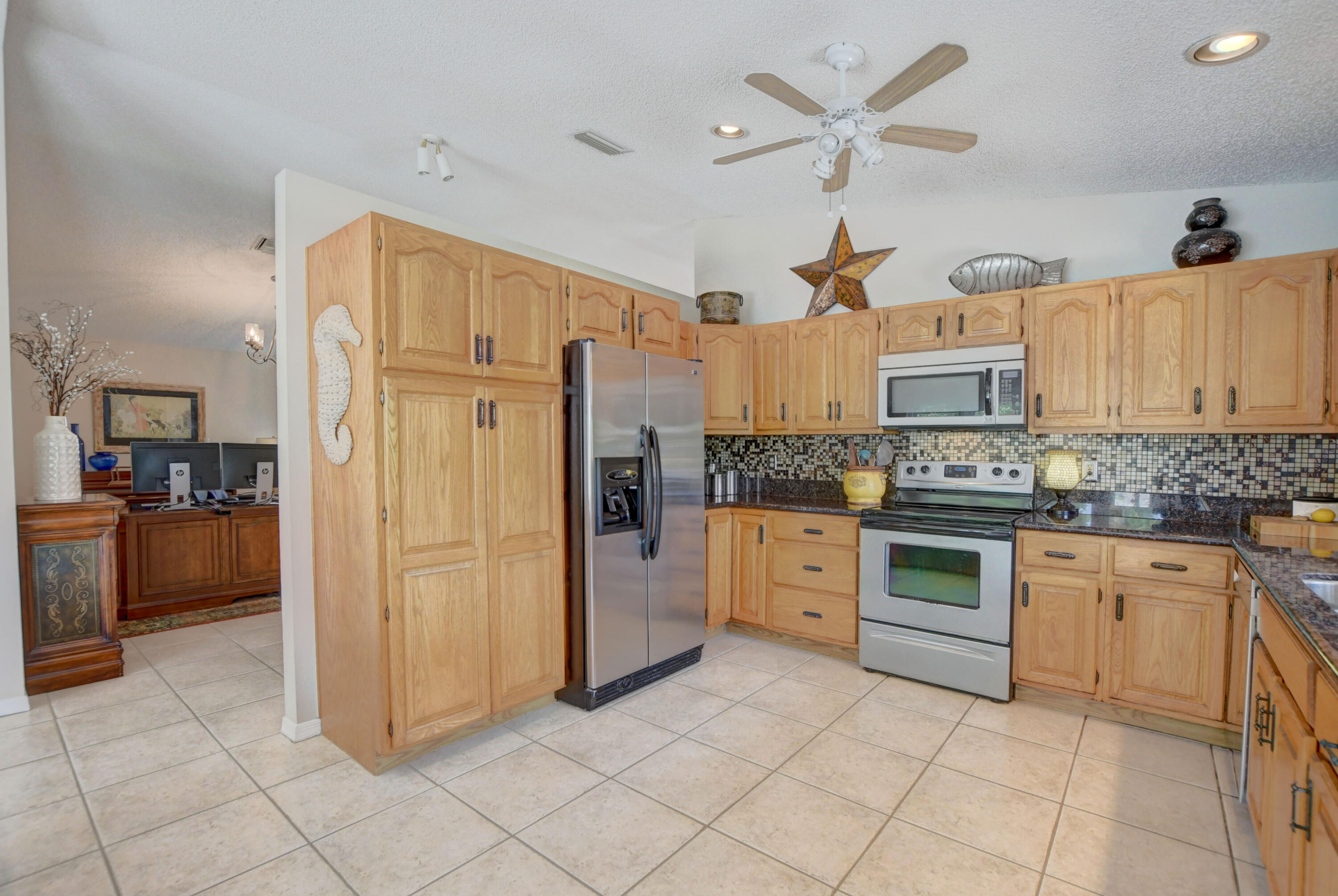 800 Walnut Terrace Boca Raton, FL 33486 - Photo 9 of 21 10