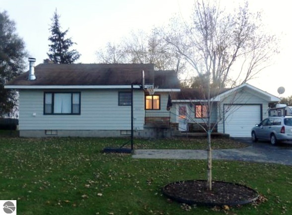 3830 Howard City Edmore Road Edmore, MI 48829 - Photo 1 of 11 1778775.JPG