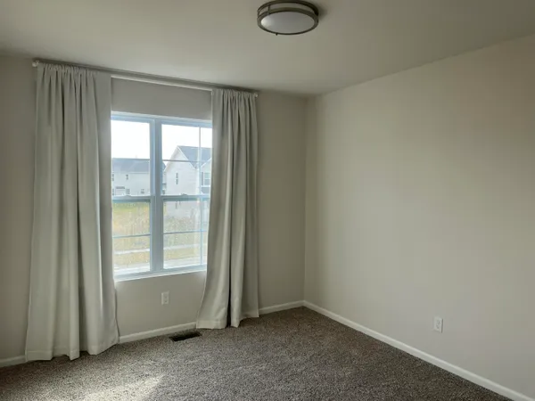 $3,950 | 27106 Gallop Way, Saline, MI 48176