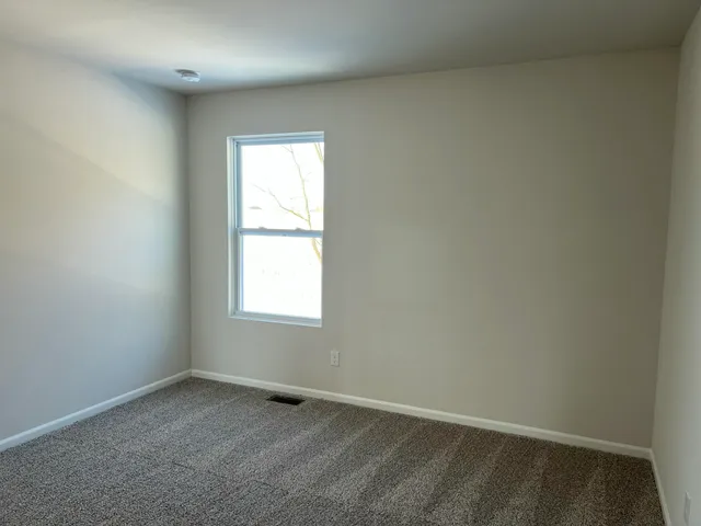 $3,950 | 27106 Gallop Way, Saline, MI 48176