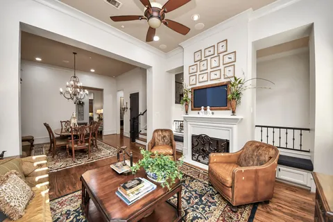 $795,000 | 1406 Lake Pointe Parkway, Sugar Land, TX 77478