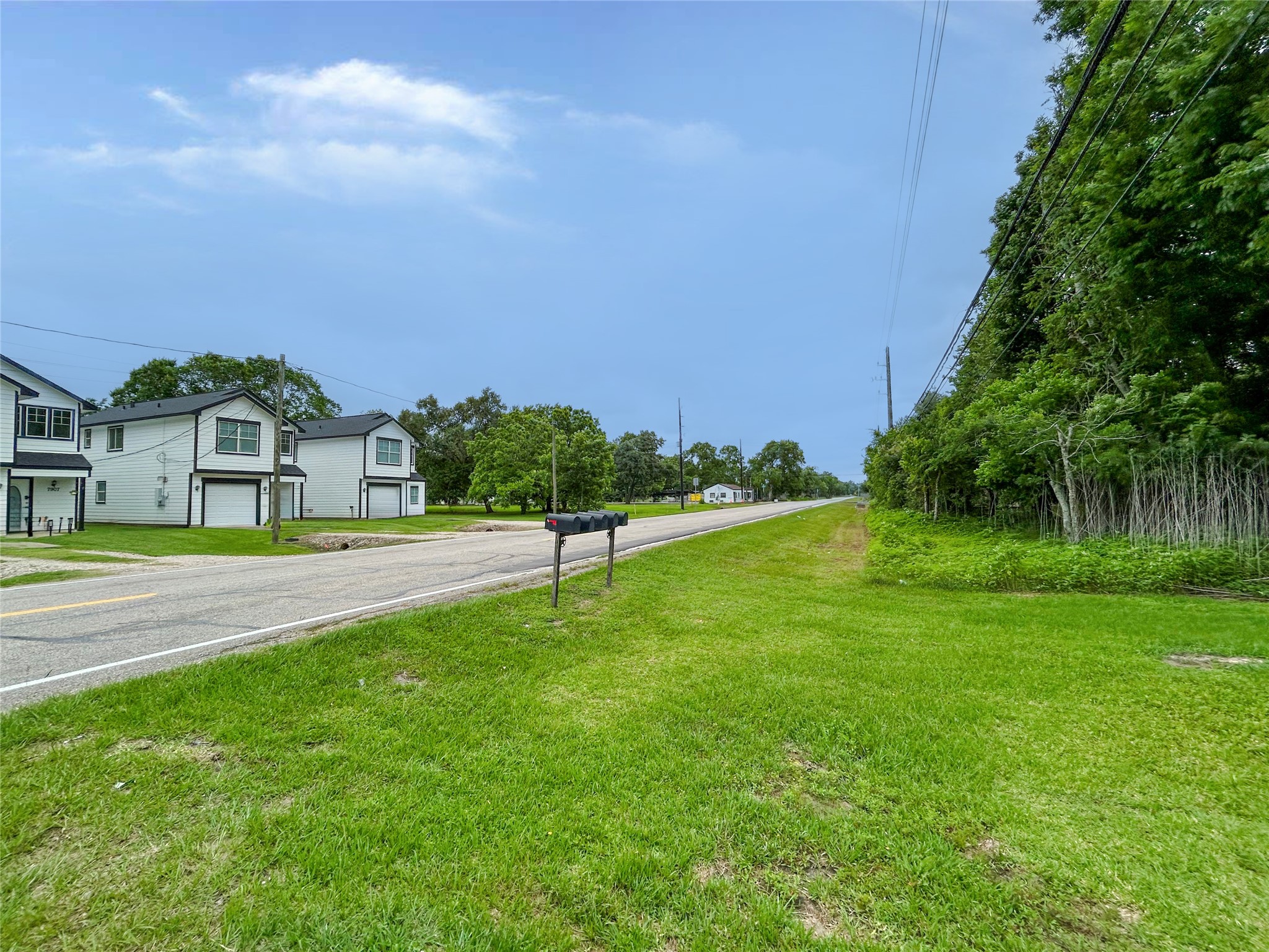 7902 Masters Manvel, TX 77578 - Photo 2 of 21 Street view looking left